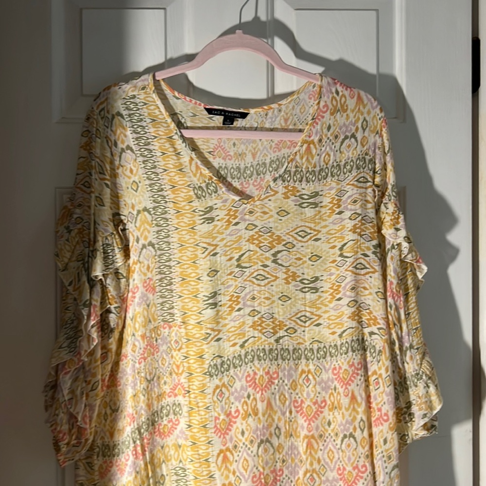 Blouse semi sheer never worn no tags
